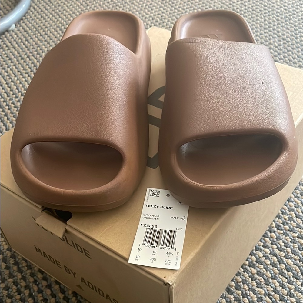 Adidas Yeezy Slide - Brown